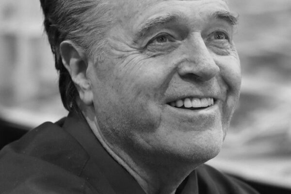 NEAL ADAMS – Wenn Figuren plötzlich Schwerkraft bekommen